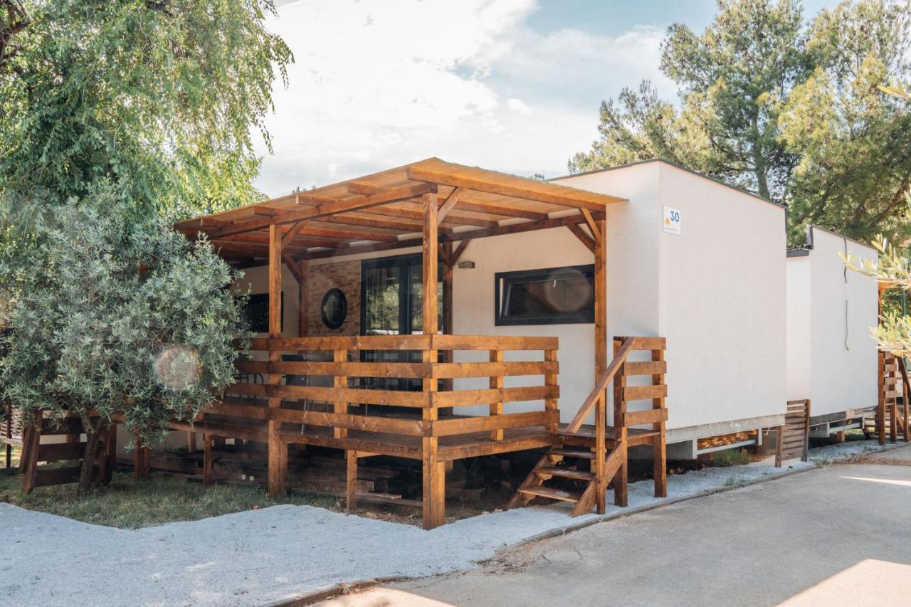Croatia Camp Premium Hotel Vodice Ngoại thất bức ảnh